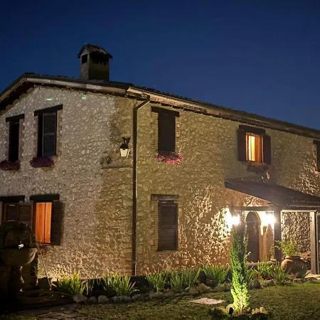 Casale La Quercia 乡村民宿 *